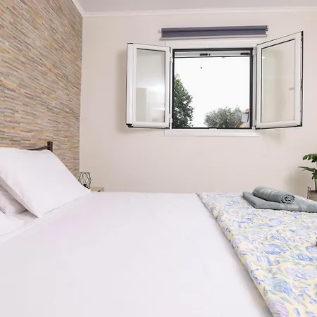 Appartement Rena's House By Corfuescapes *